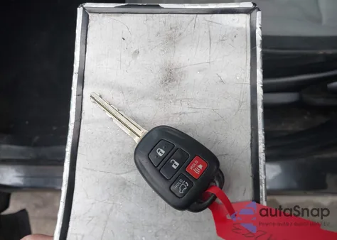 2016 Toyota Rav4 Xle из США, поврежденный, VIN JTMWFREV1GJ066255